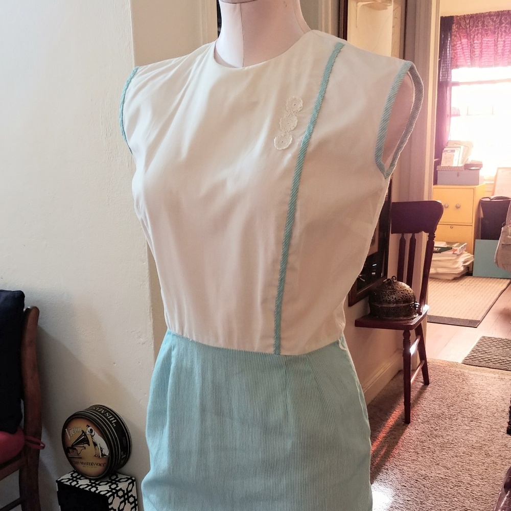 Vintage Dress 1940s Style Summer Dress White Top with Blue Piping
